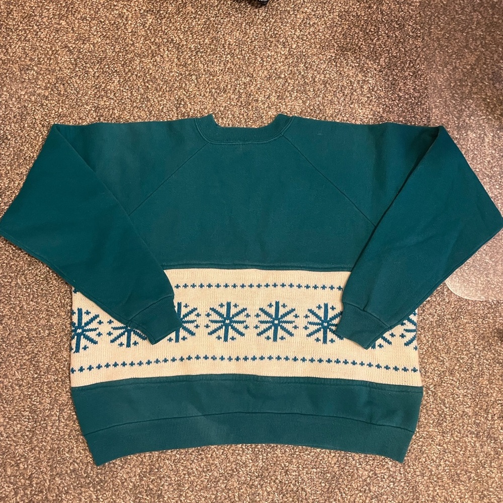 80’s Vintage Teal and Cream Crewneck Snowflake Sweater